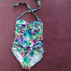 Bathing suit